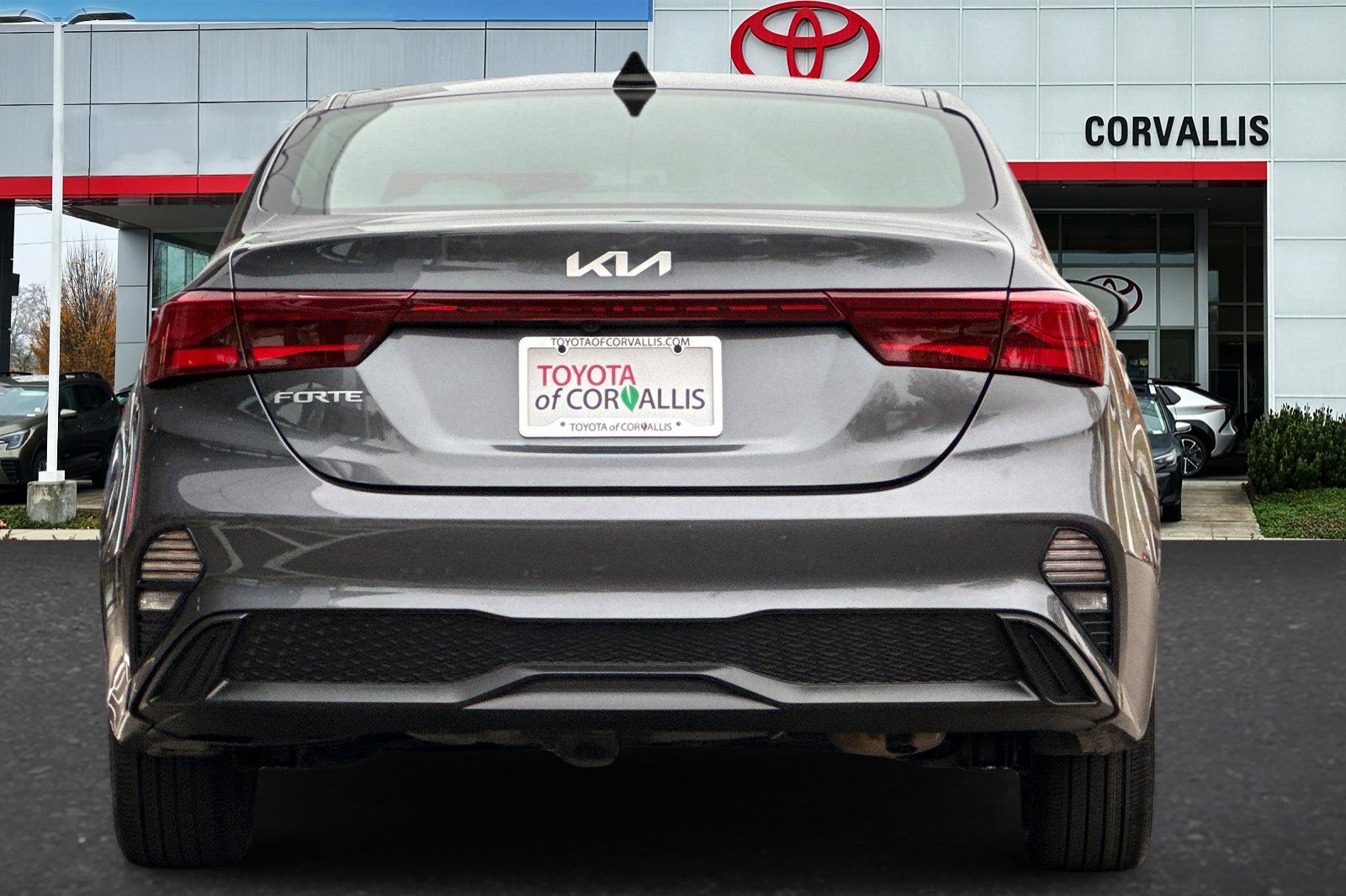 2024 Kia Forte LXS photo 4