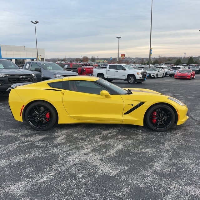 2019 Chevrolet Corvette Stingray 1LT Coupe photo 2