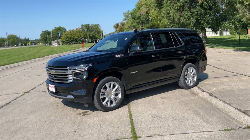 2023 Chevrolet Tahoe High Country photo 2