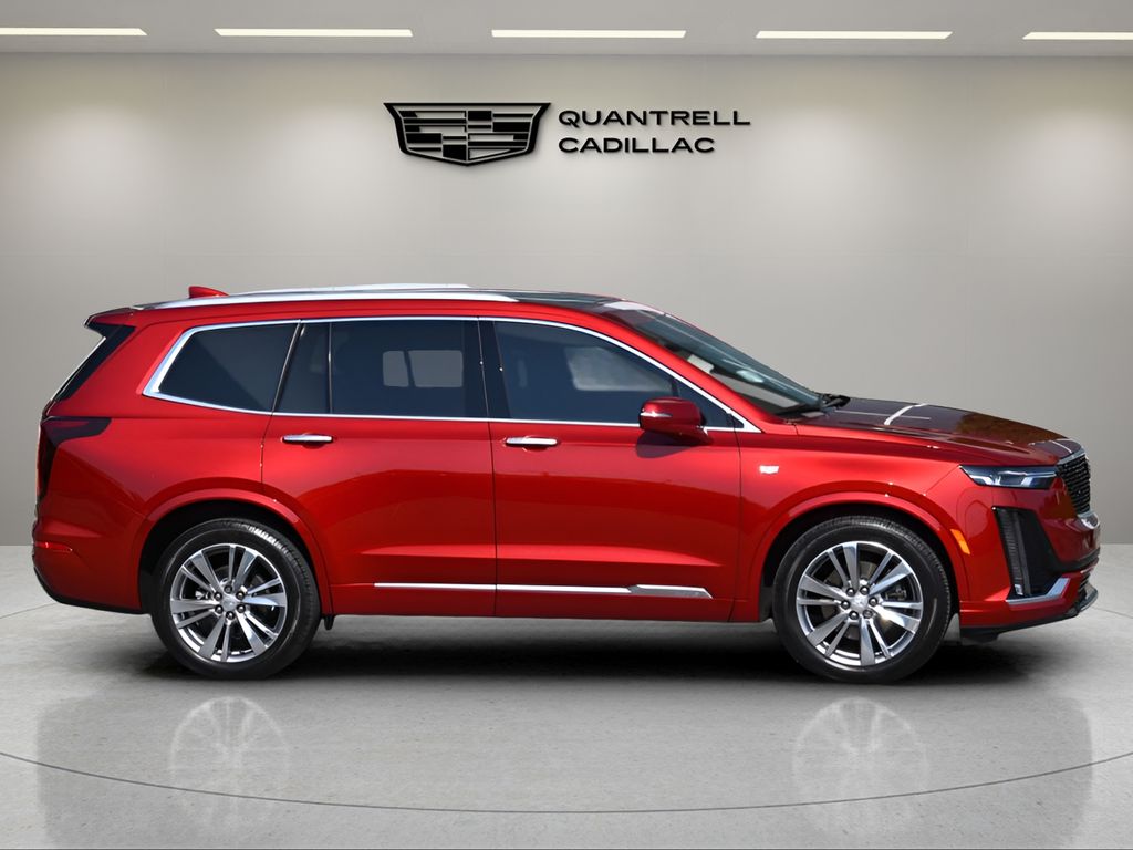 2024 Cadillac XT6 Premium Luxury photo 3