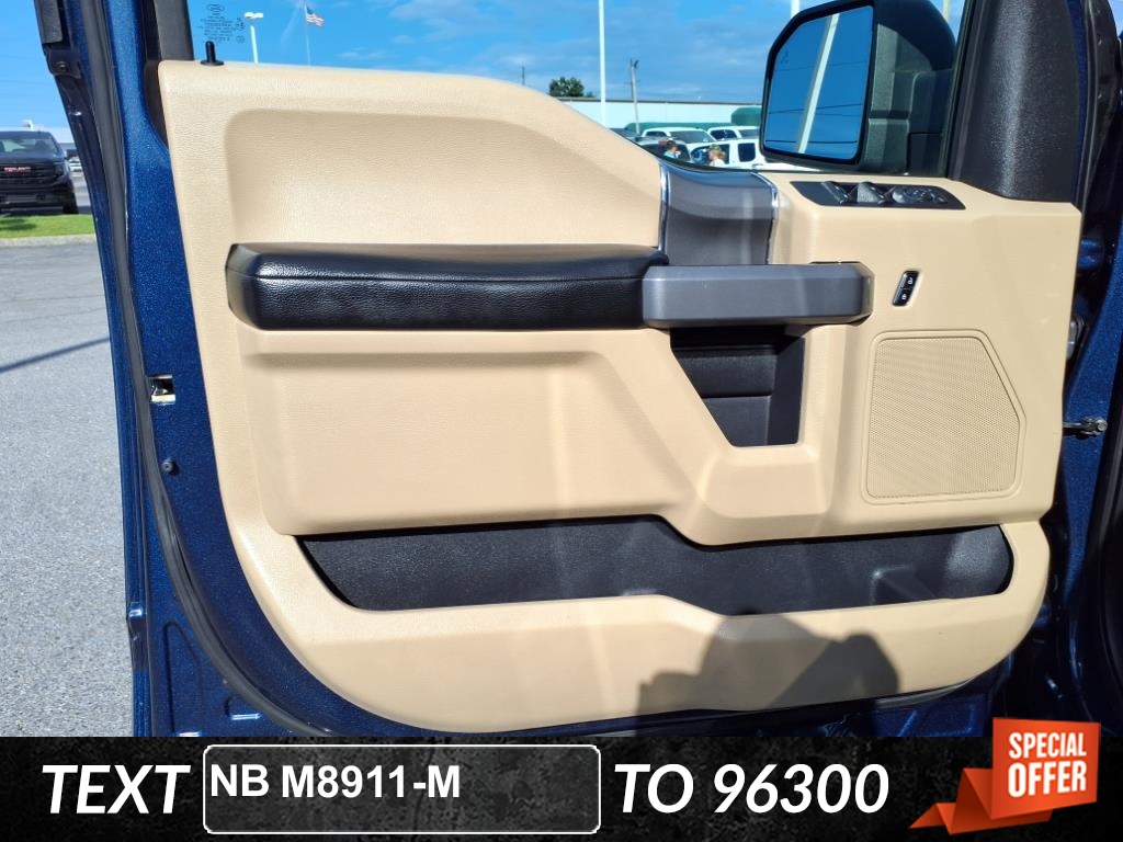 2017 Ford F-150 XLT photo 35