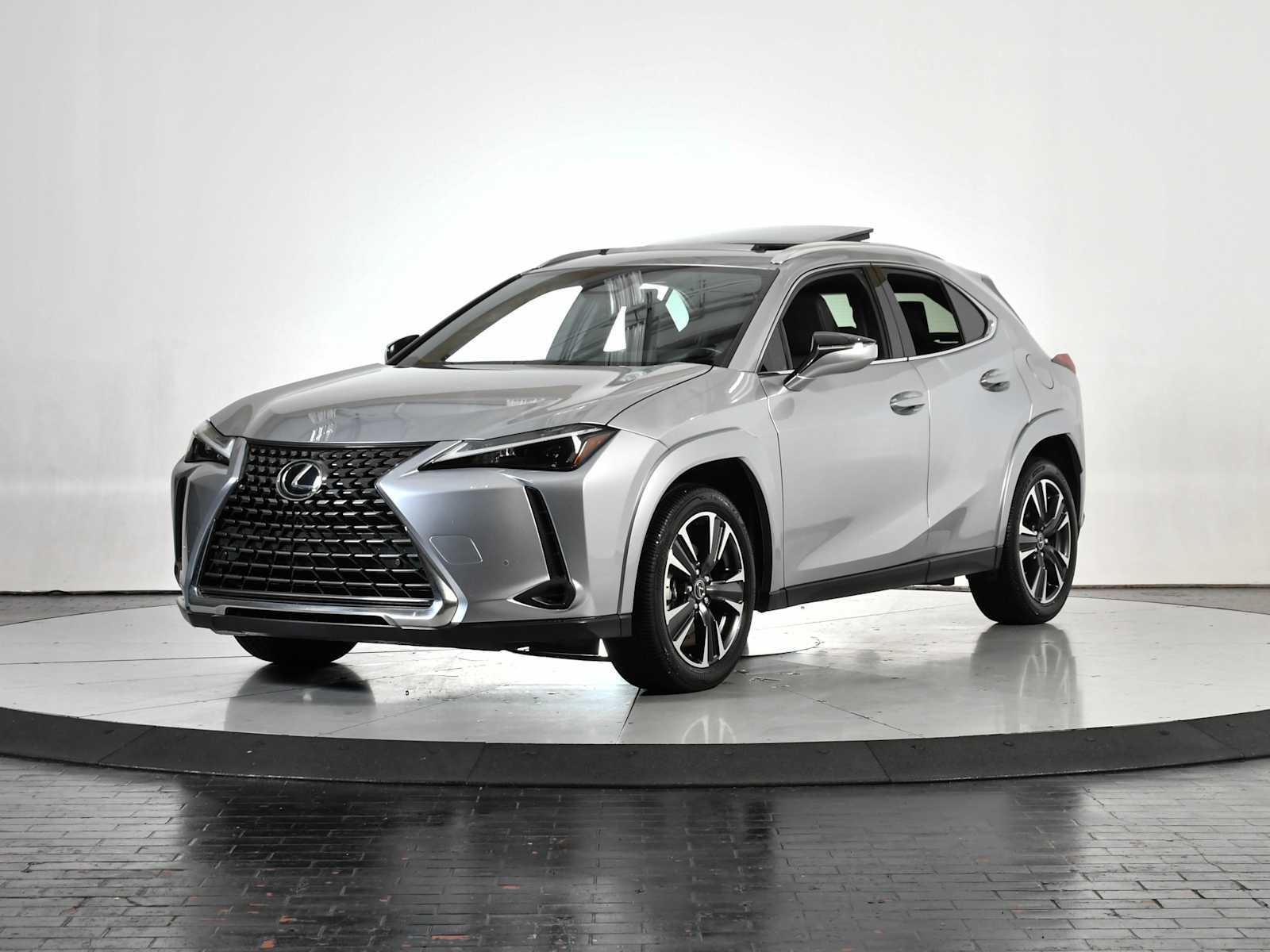 2025 Lexus UX Hybrid