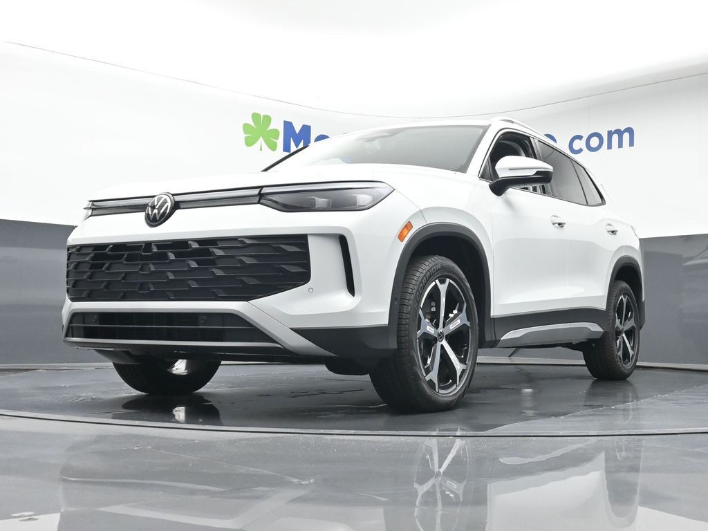 2025 Volkswagen Tiguan SE photo 4