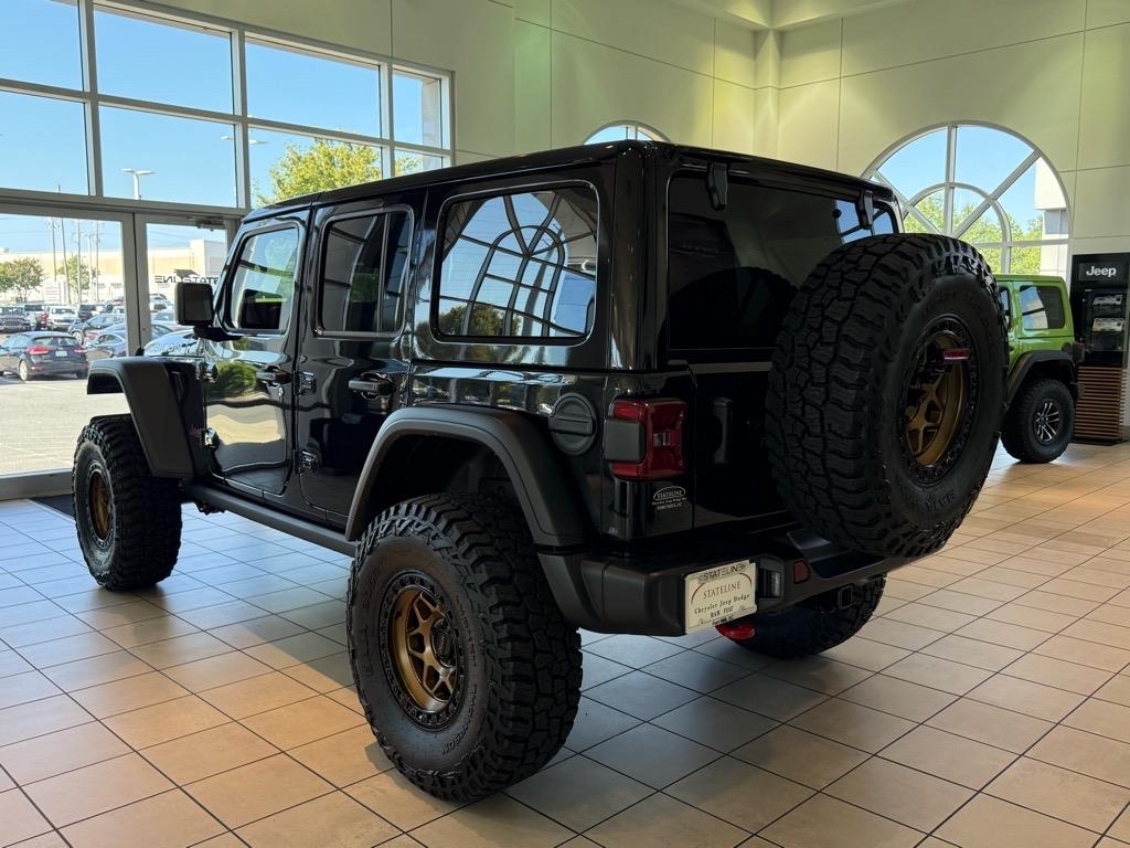 2025 Jeep Wrangler Rubicon photo 16