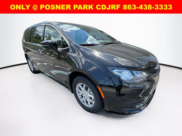 2026 Chrysler Voyager LX photo 3