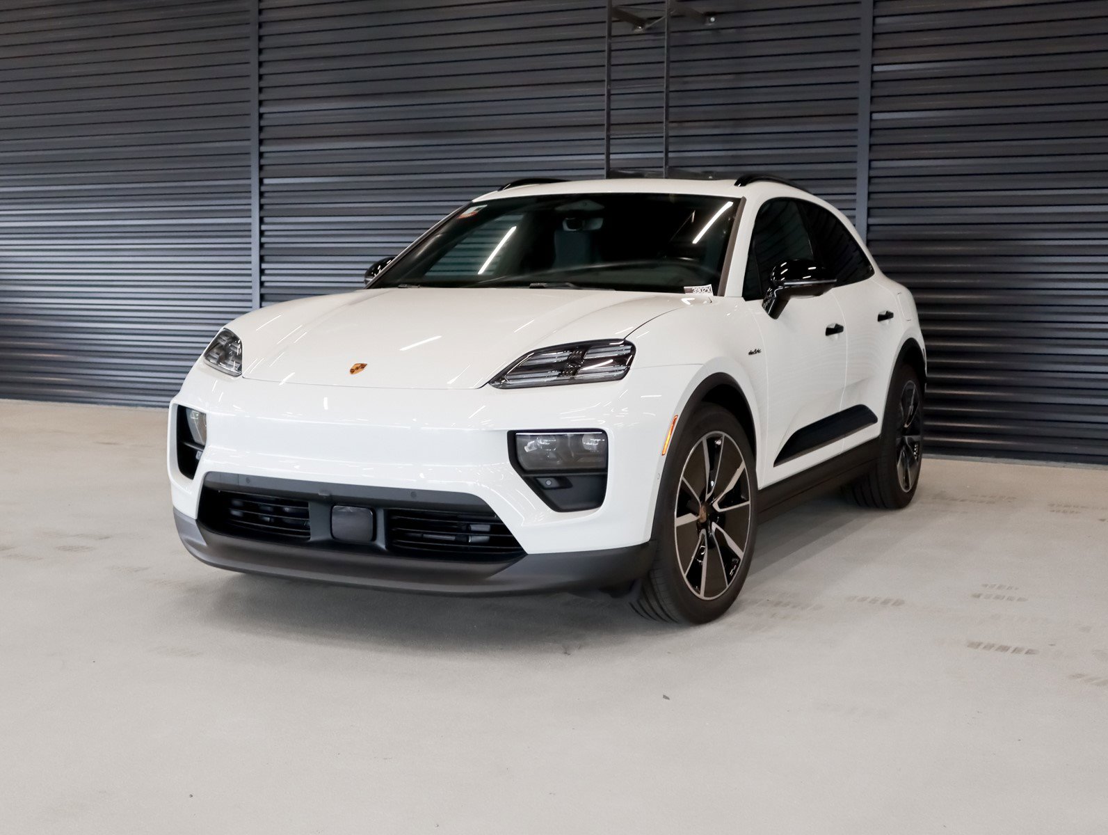 New 2025 Porsche Macan Electric 4S
