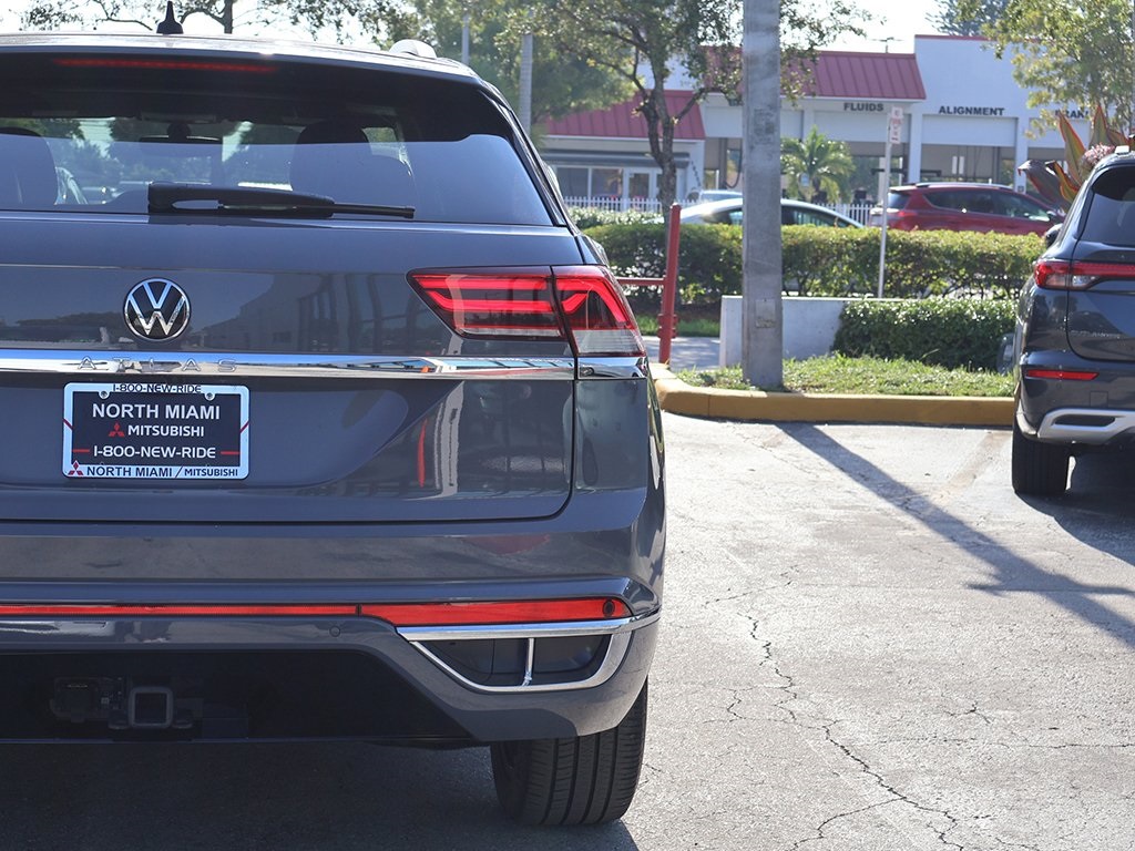 2021 Volkswagen Atlas Cross Sport V6 SE Technology R-Line photo 11
