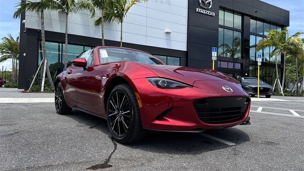 2025 Mazda MX-5 Miata Miata RF Grand Touring photo 30