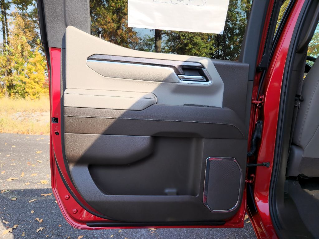 2025 Chevrolet Silverado 1500 LTZ photo 26