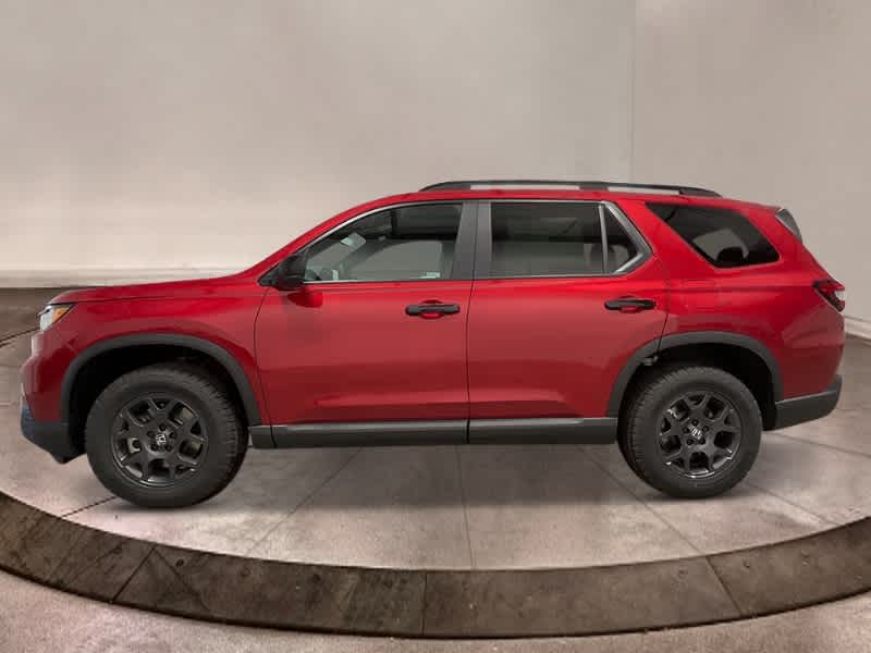 2025 Honda Pilot TrailSport photo 2