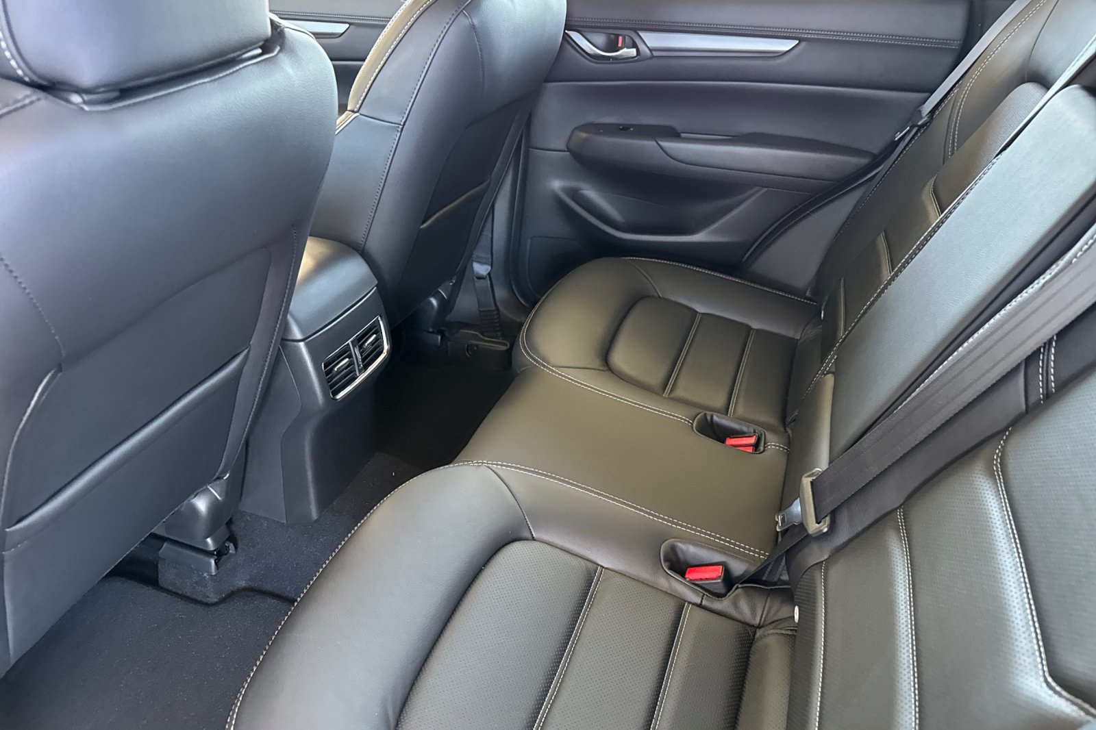 2025 Mazda CX-5 2.5 S Preferred photo 12