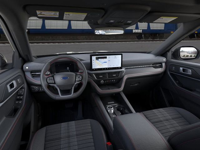 2025 Ford Explorer ST-Line photo 7