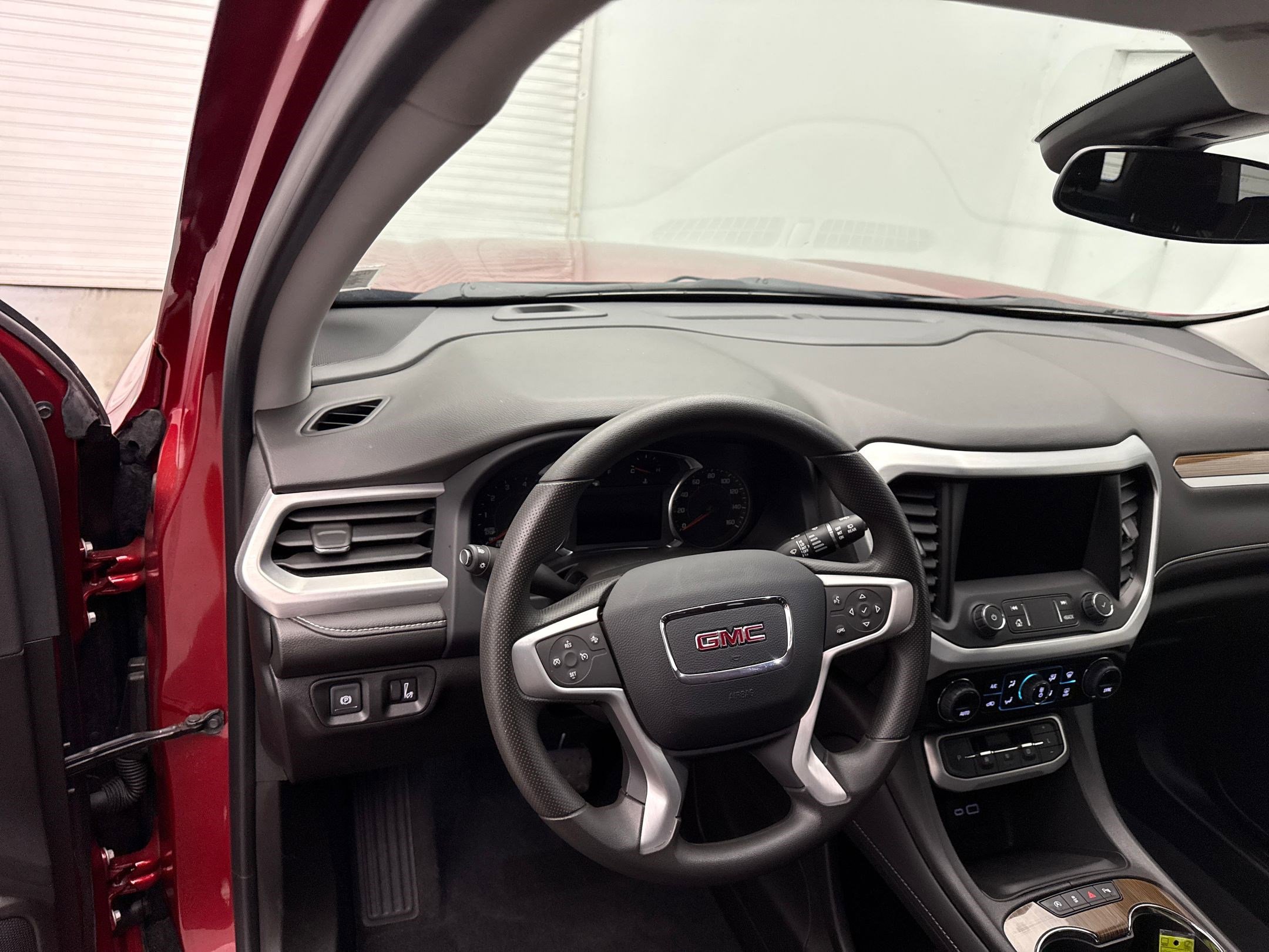 2023 Gmc Acadia SLE photo 3