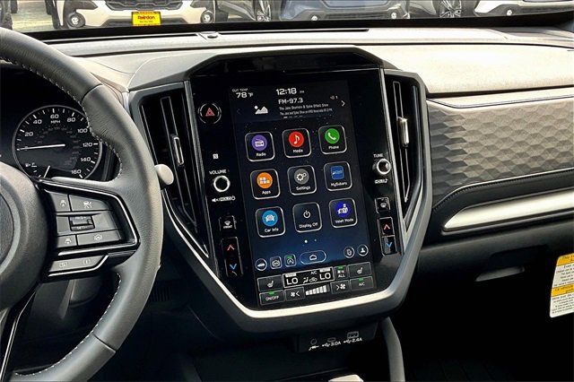 2025 Subaru Forester Premium photo 6