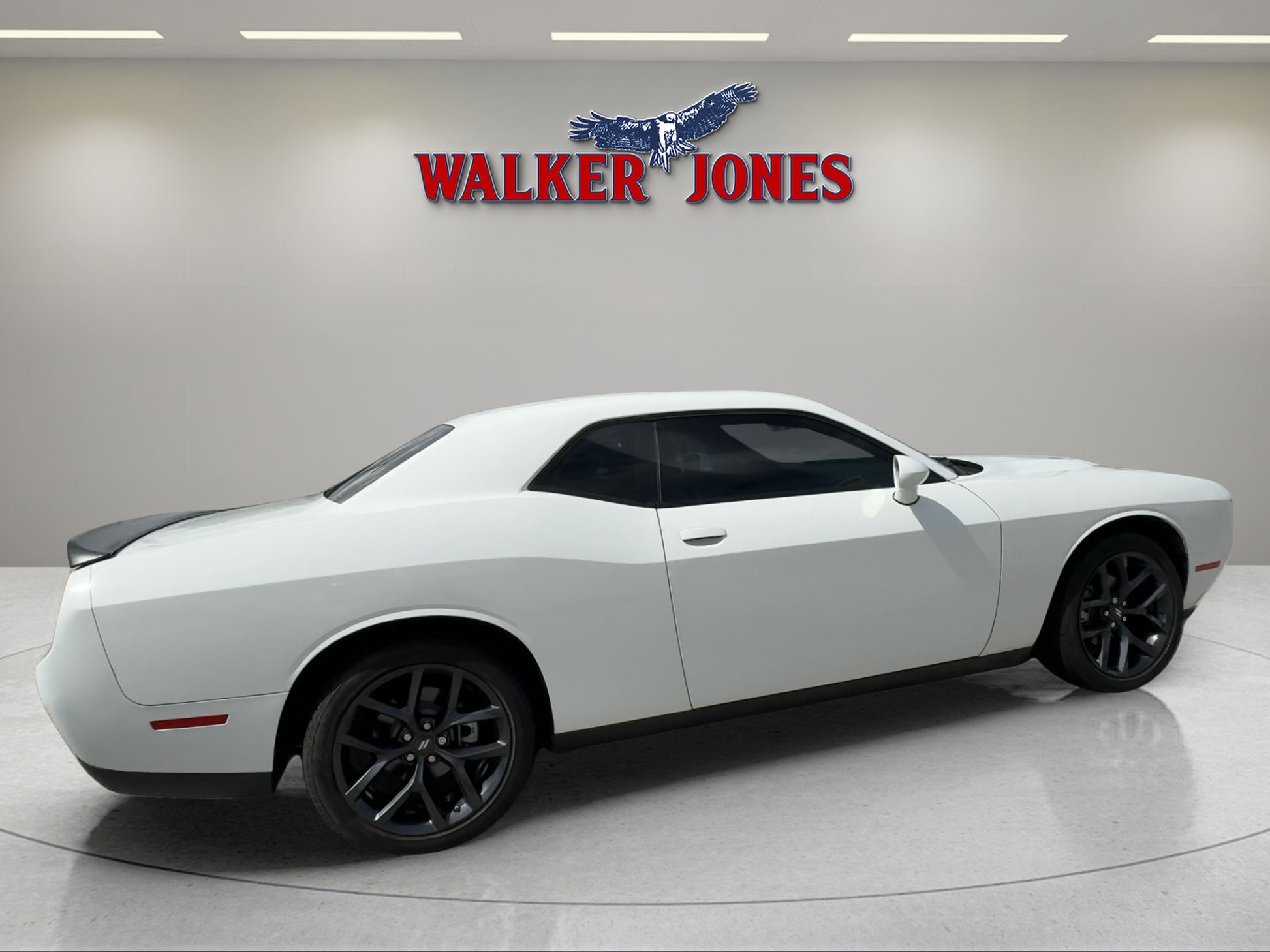 2023 Dodge Challenger SXT photo 2