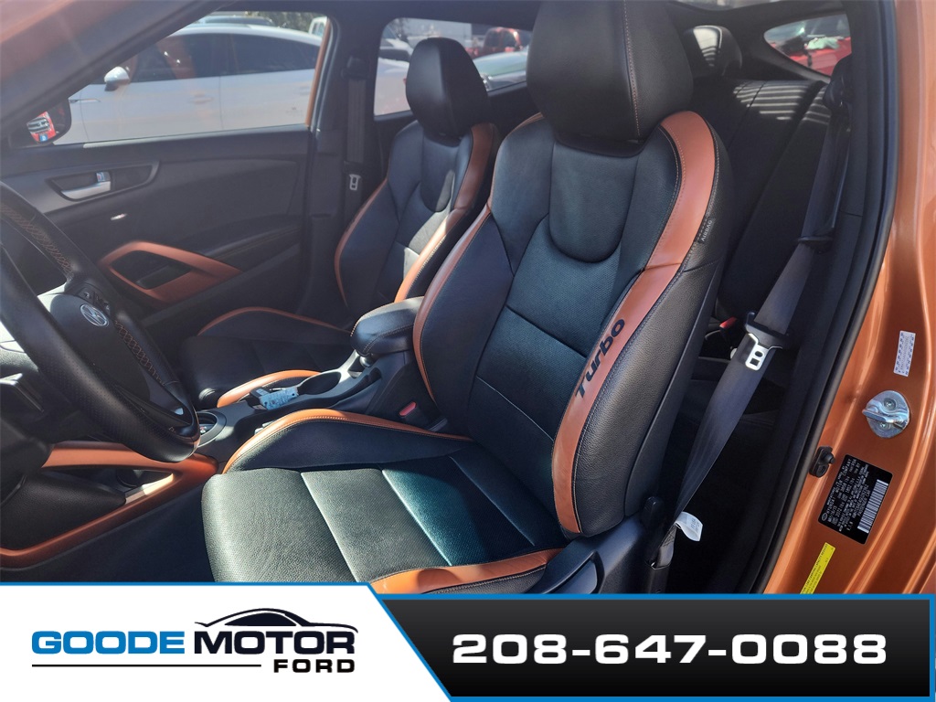 2016 Hyundai Veloster Turbo photo 10