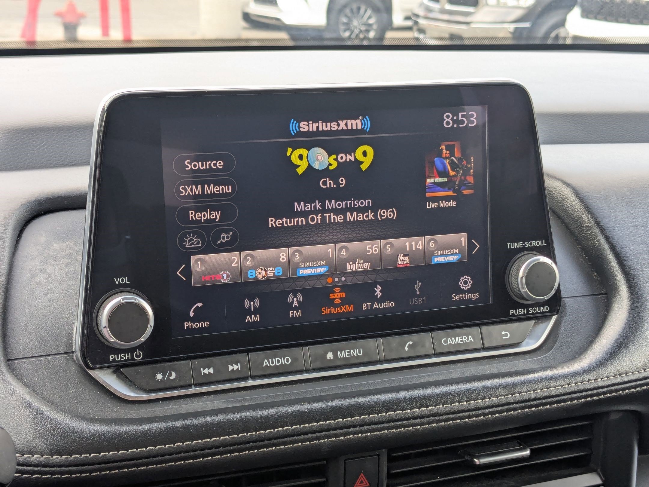 2024 Nissan Rogue SV photo 14
