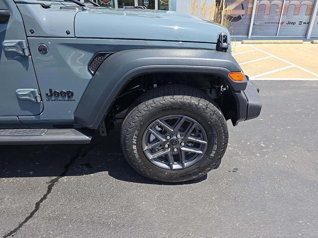 2025 Jeep Wrangler Sport S photo 10
