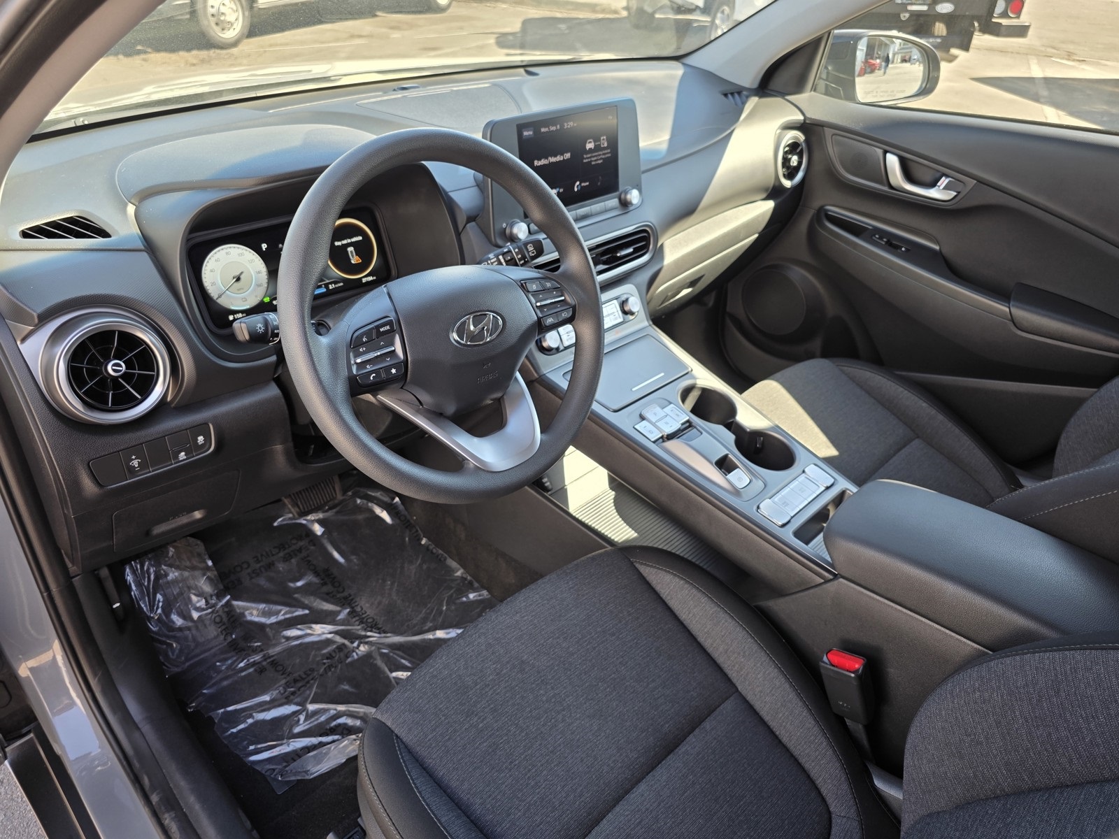 Used 2022 Hyundai Kona EV SEL with VIN KM8K23AG9NU157814 for sale in Long Beach, CA