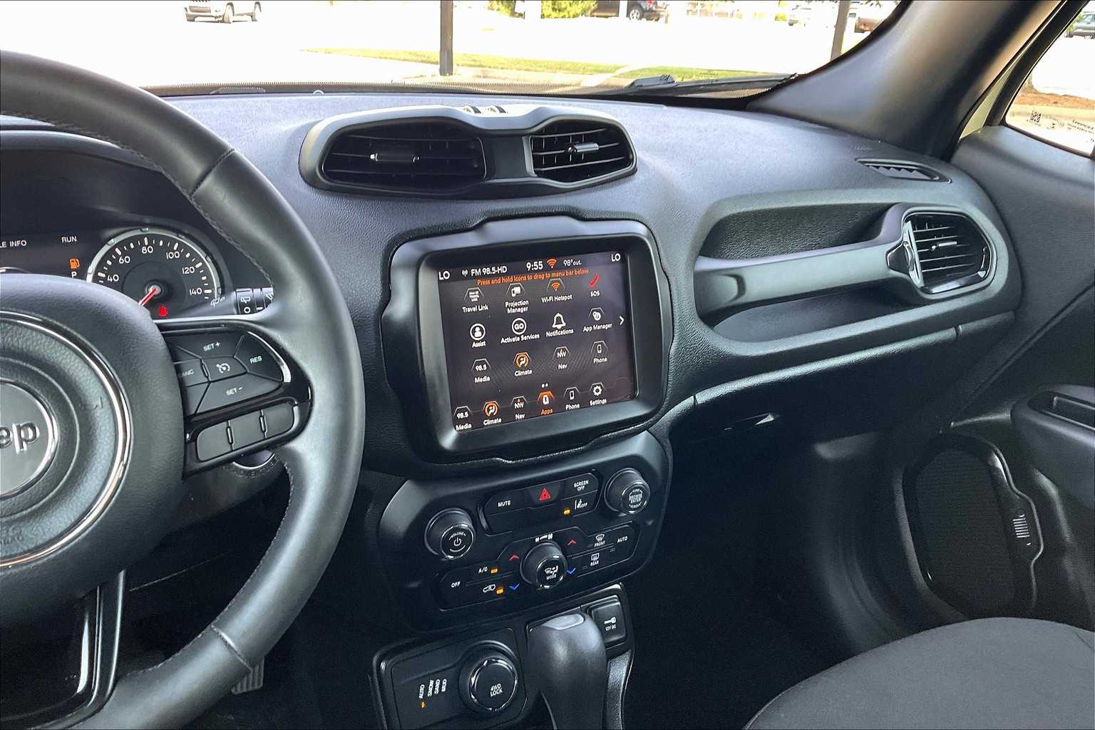 2022 Jeep Renegade Altitude photo 6