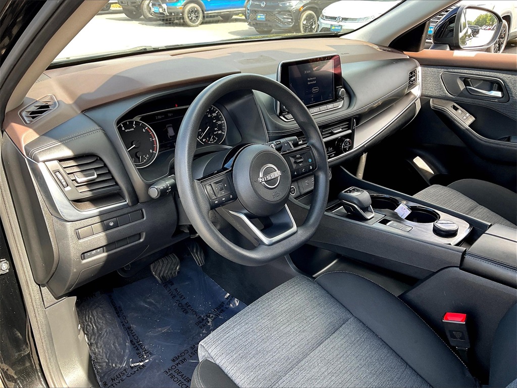 2023 Nissan Rogue SV photo 8