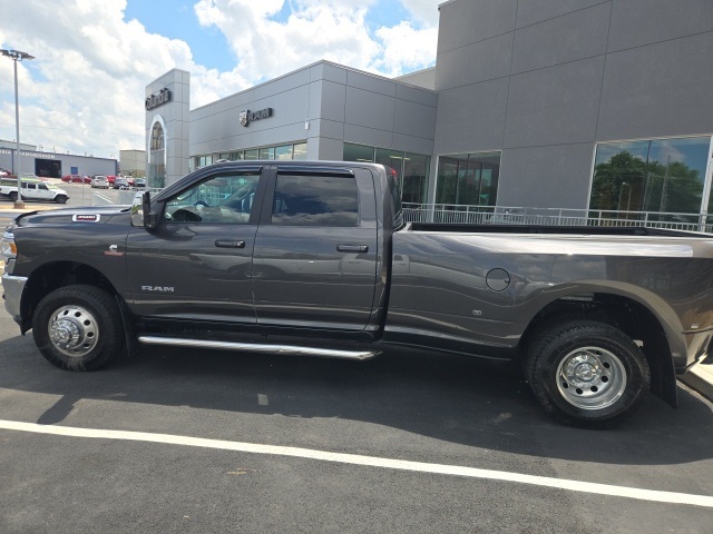 2024 Ram 3500 Laramie photo 6