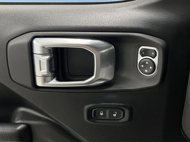 2021 Jeep Wrangler Unlimited Rubicon photo 26