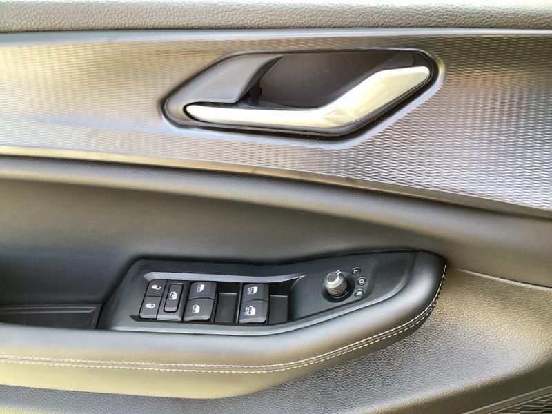 2025 Jeep Grand Cherokee Altitude X photo 15