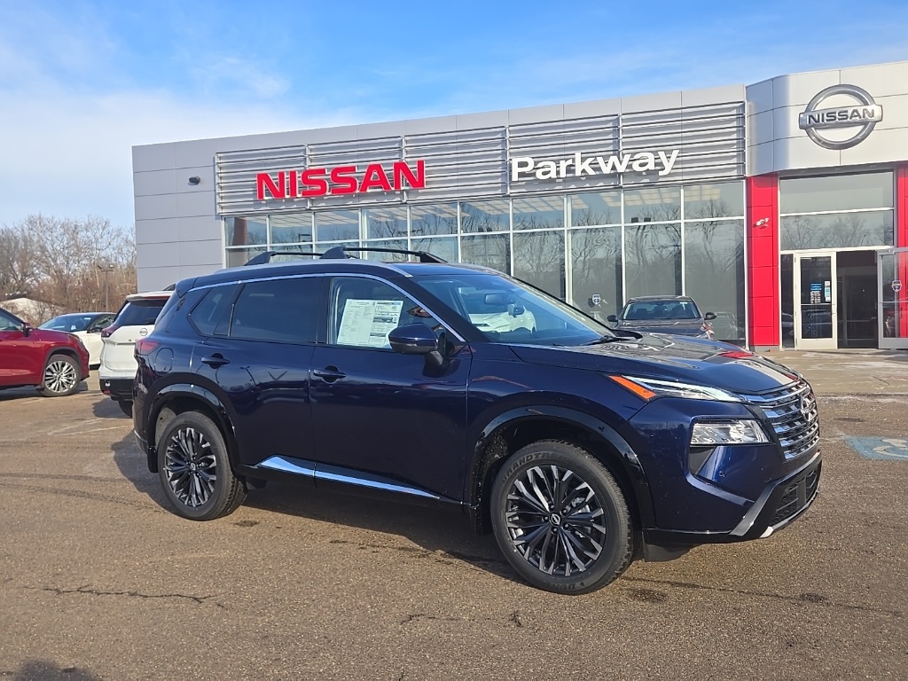 2026 Nissan Rogue Platinum's photo