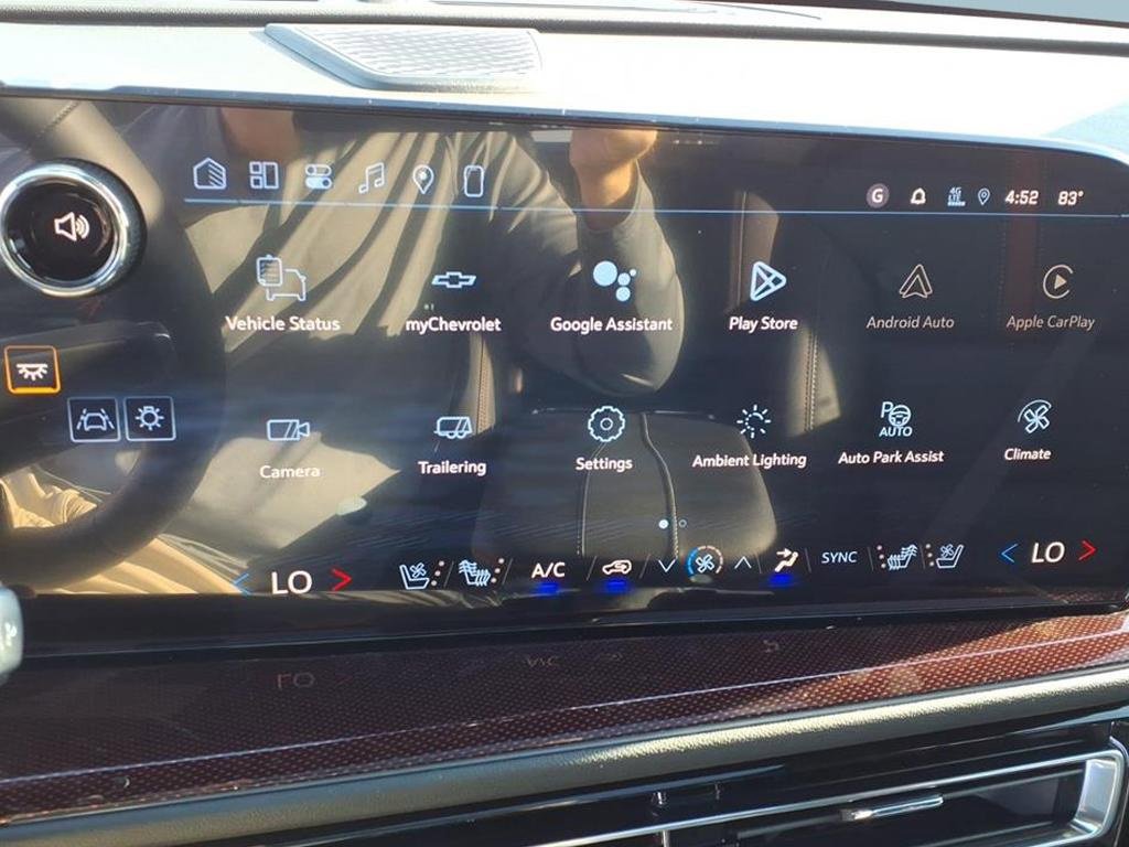 2026 Chevrolet Traverse RS photo 3