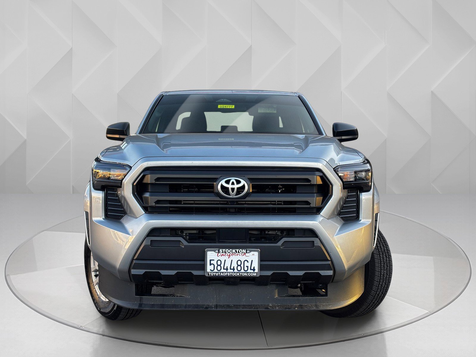 2025 Toyota Tacoma SR 4x4 photo 4