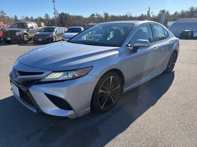 2019 Toyota Camry XSE's photo