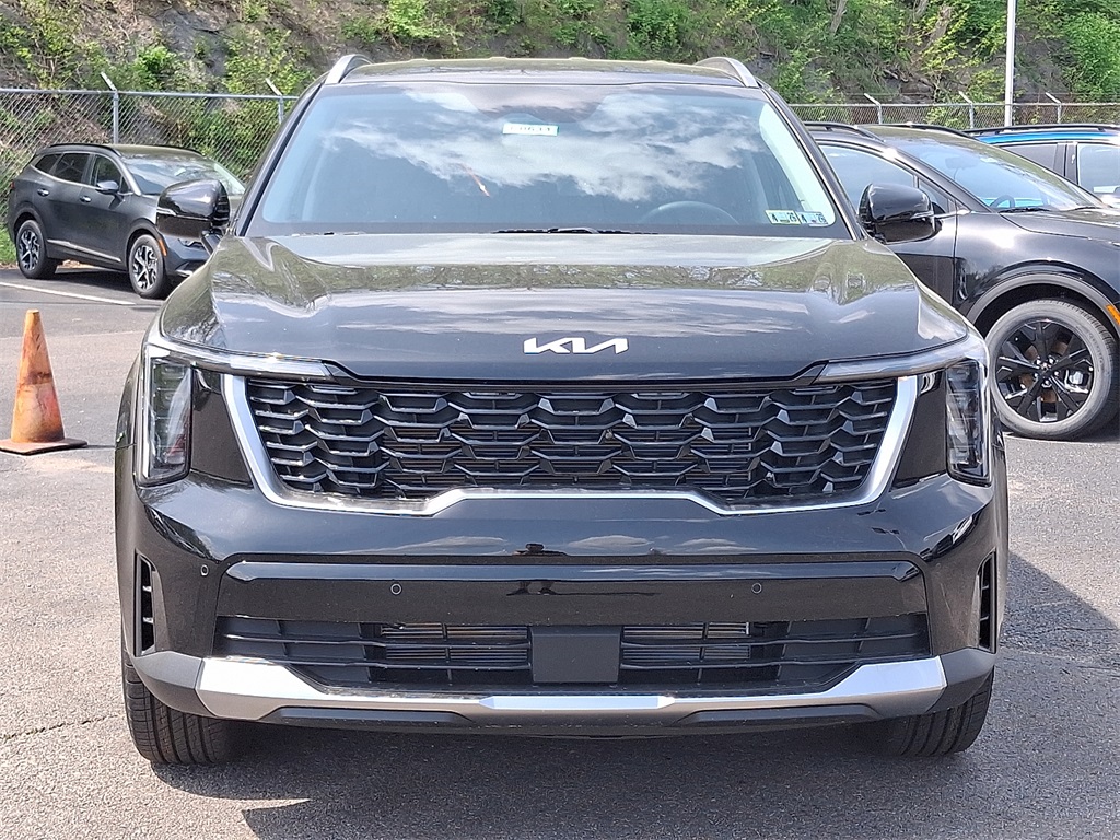 2025 Kia Sorento S photo 2