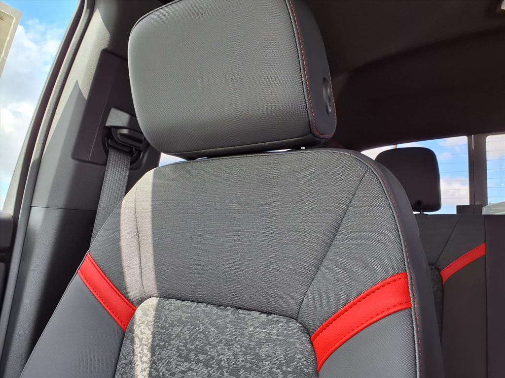 2026 Chevrolet Colorado Z71 photo 17
