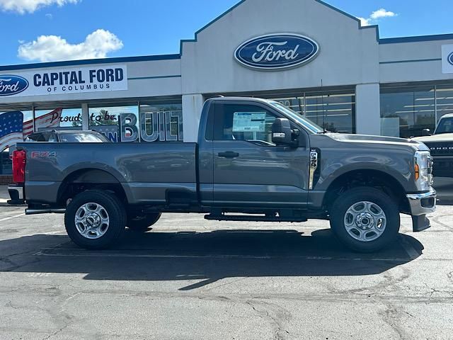 2026 Ford F-350 XLT photo 5