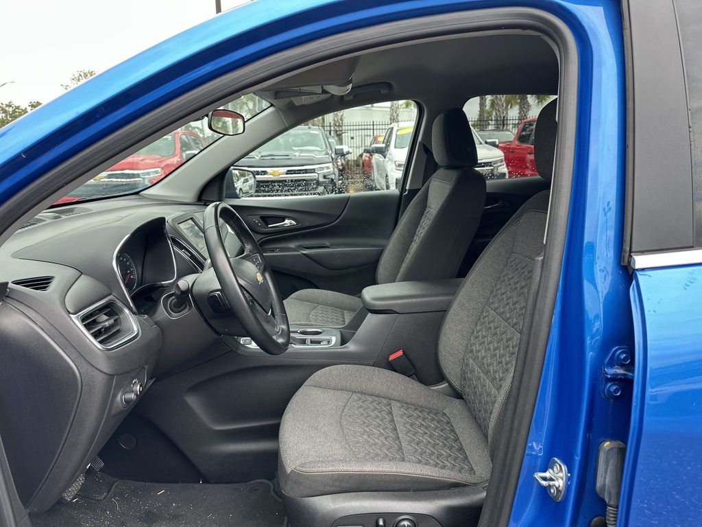 2024 Chevrolet Equinox LT photo 18