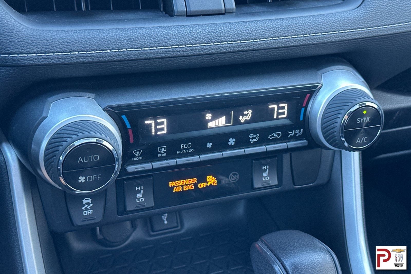 2020 Toyota RAV4 Hybrid XLE photo 22