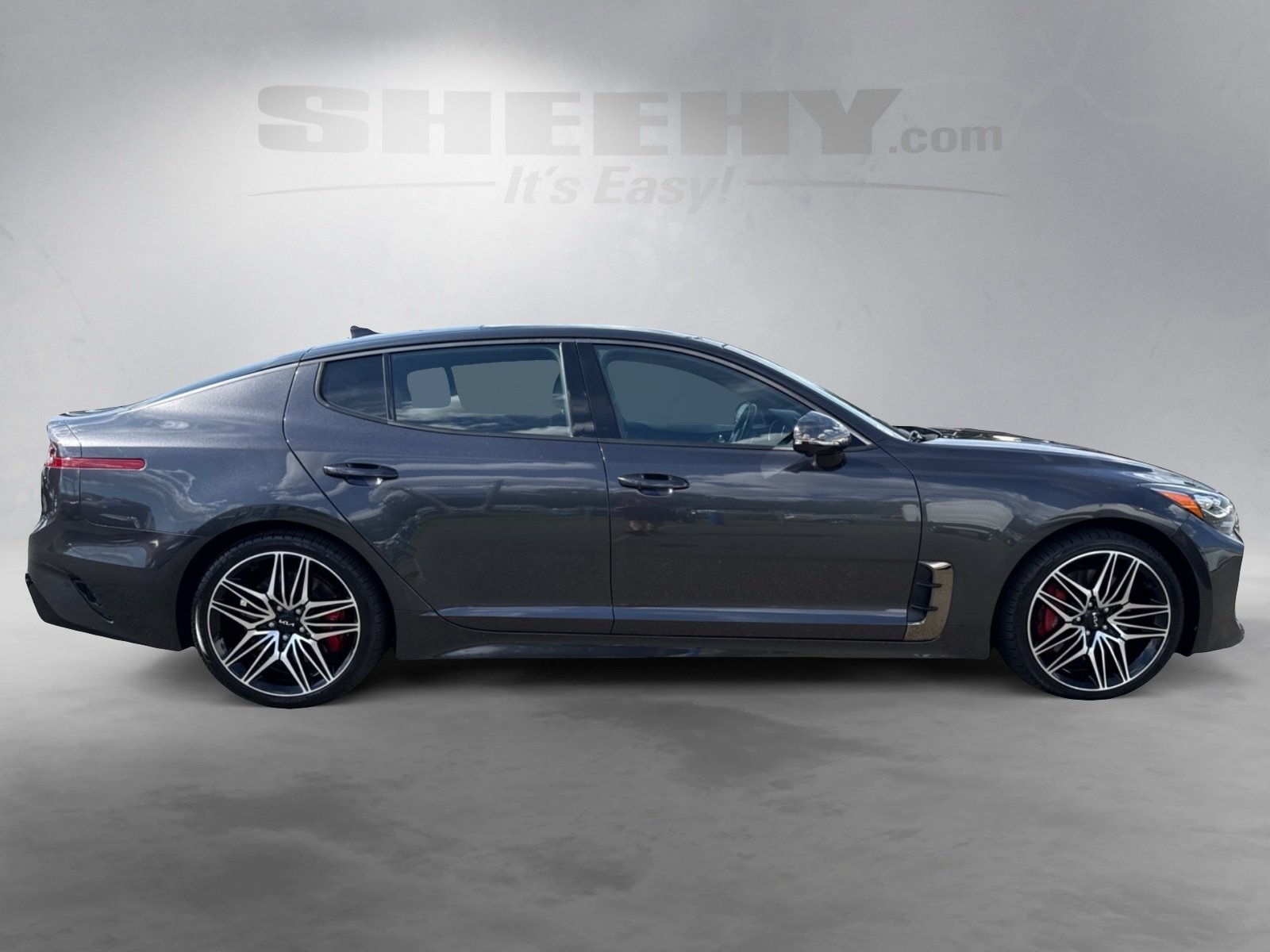 2023 Kia Stinger GT2 photo 6