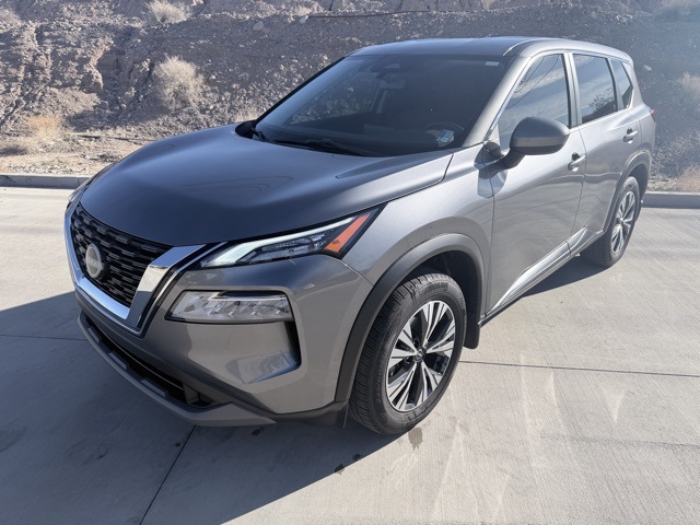 2023 Nissan Rogue SV's photo