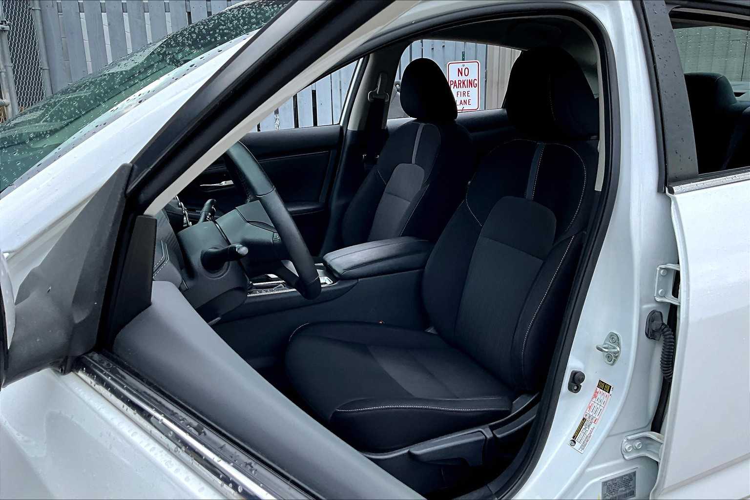2022 Nissan Sentra SV photo 7