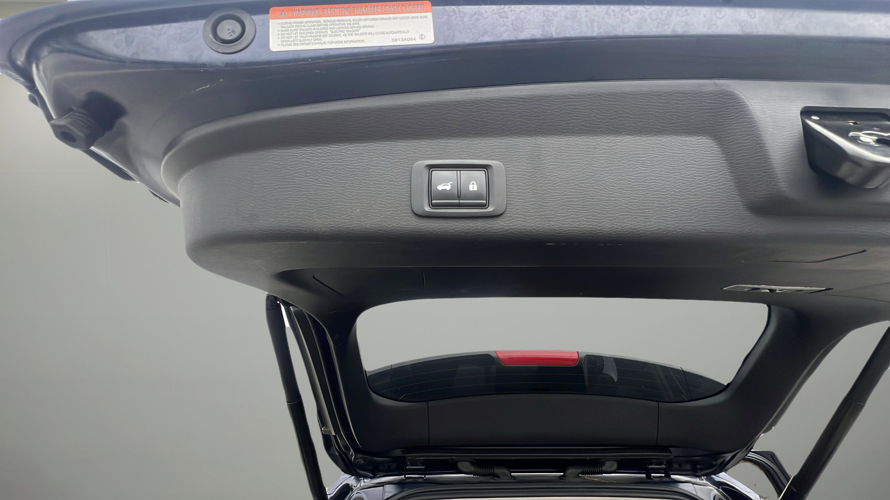 2024 Mitsubishi Outlander SE Black Edition photo 15