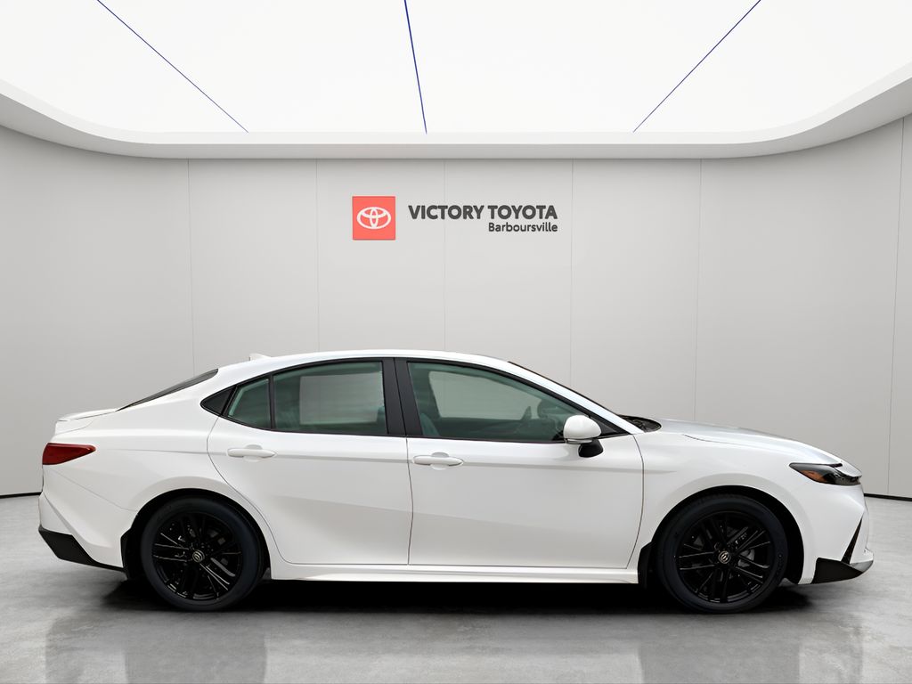 2026 Toyota Camry SE photo 2