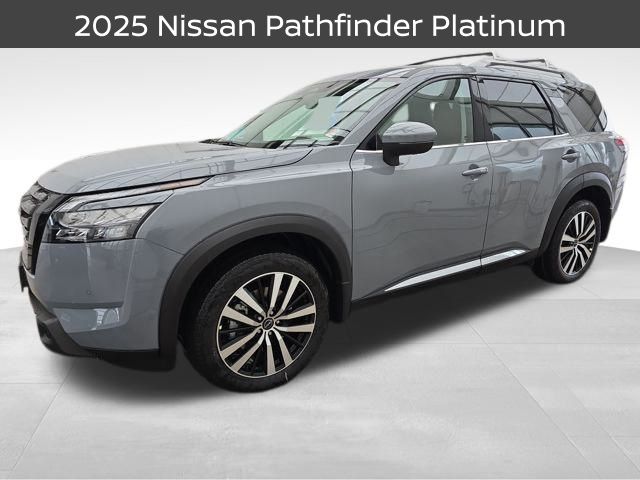 2025 Nissan Pathfinder Platinum's photo