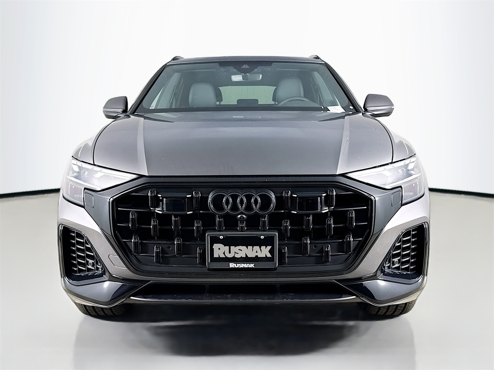 2025 Audi Q8 55 Premium Plus photo 2