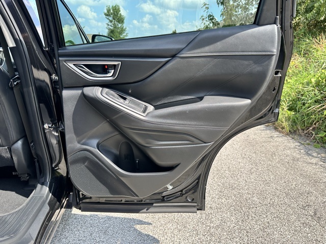 2022 Subaru Forester Touring photo 20