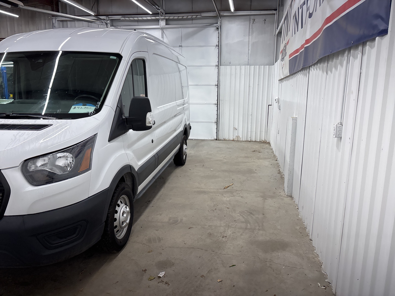 2024 Ford Transit Cargo Van photo 4