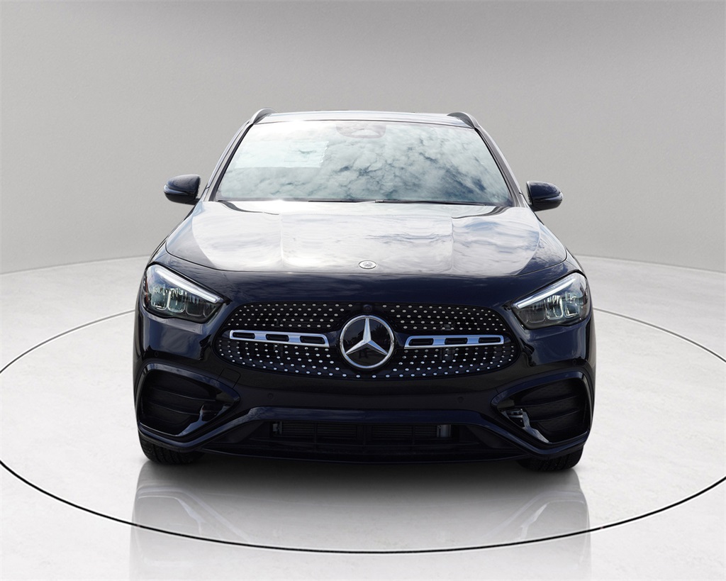 2025 Mercedes Benz GLA 250 photo 2