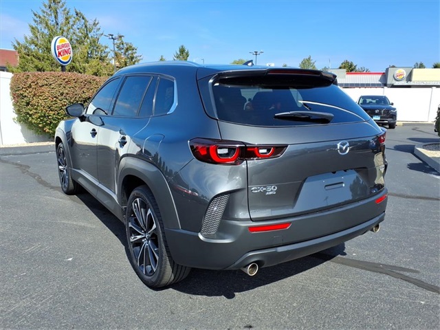 2023 Mazda CX-50 2.5 Premium Plus photo 3