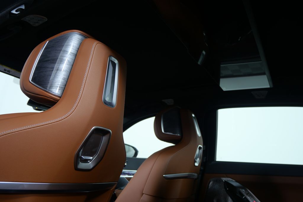 2025 Bmw 760i xDrive photo 17
