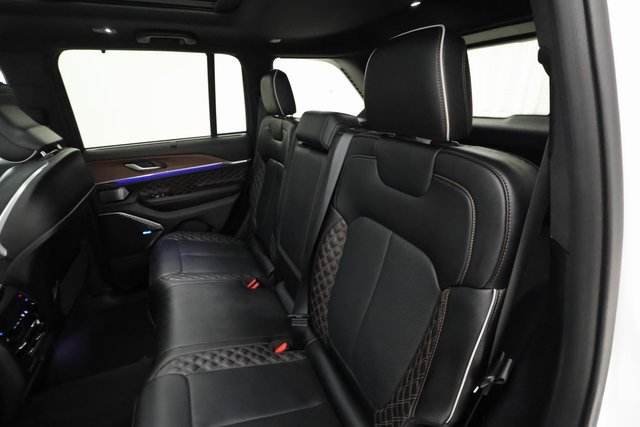 2022 Jeep Grand Cherokee Summit photo 21